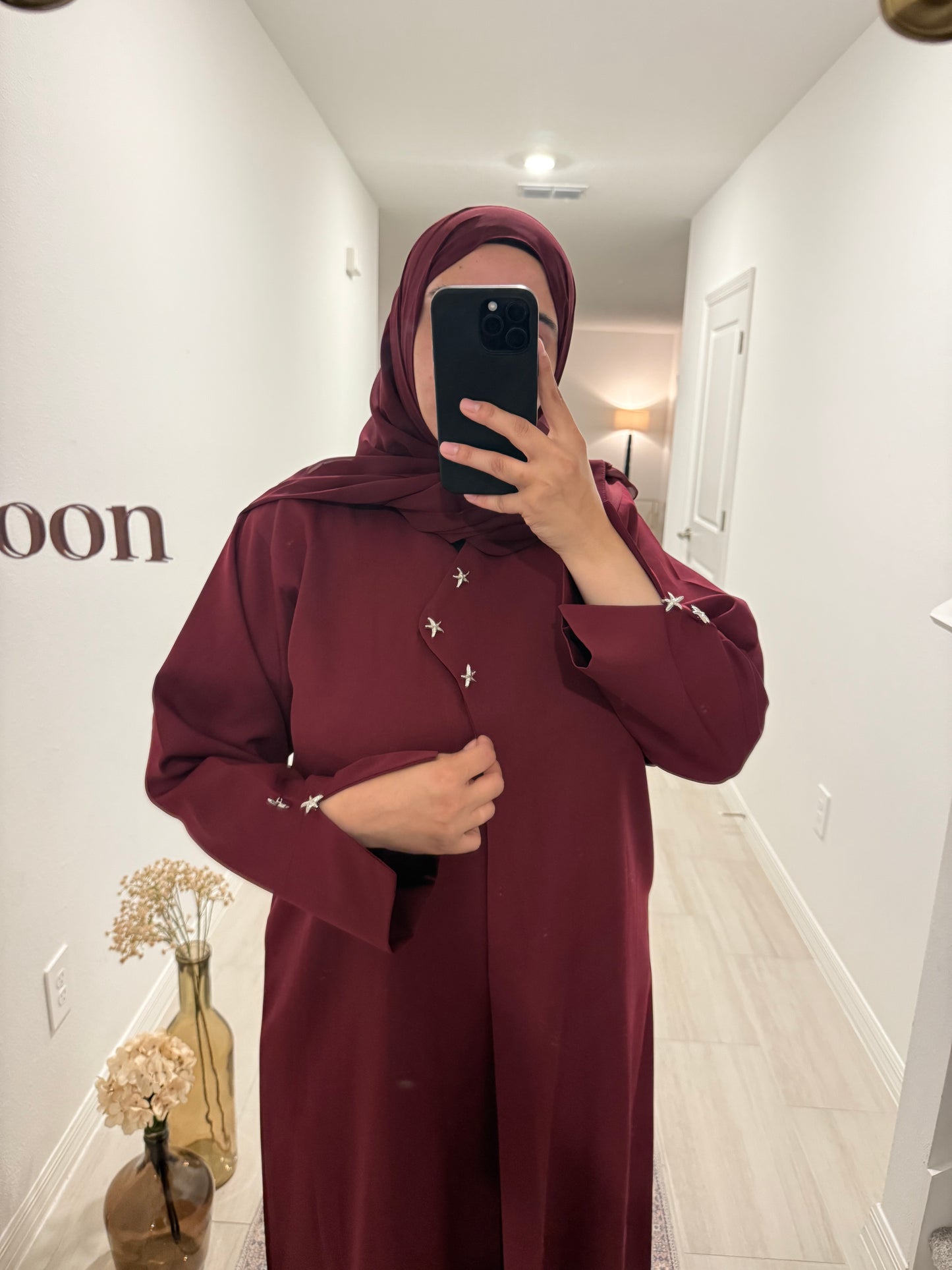 Maroon Seashell Abaya