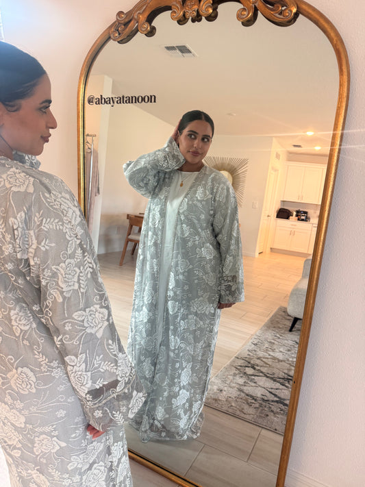 Two Piece White/Grey Flower Abaya